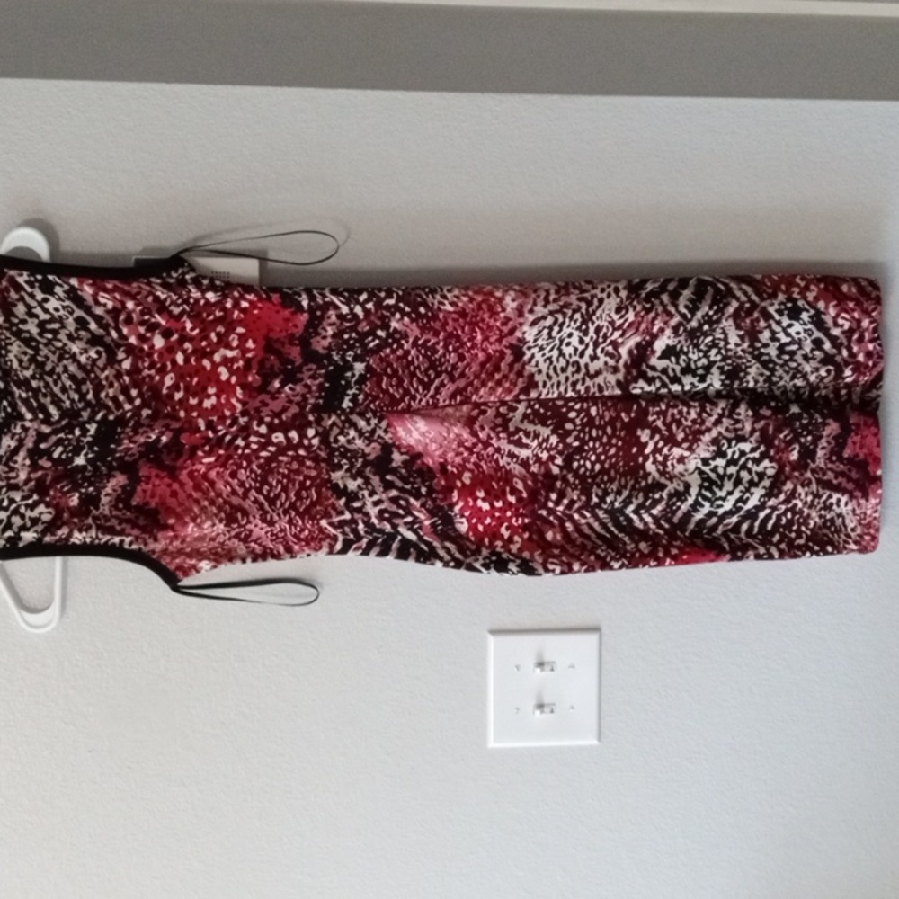Dress - Picture 4 of 4